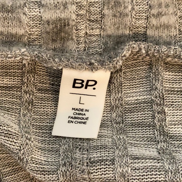 NWT Bp Grey Heather Brushed Knot Cowl Neck Sweater - Picture 6 of 8